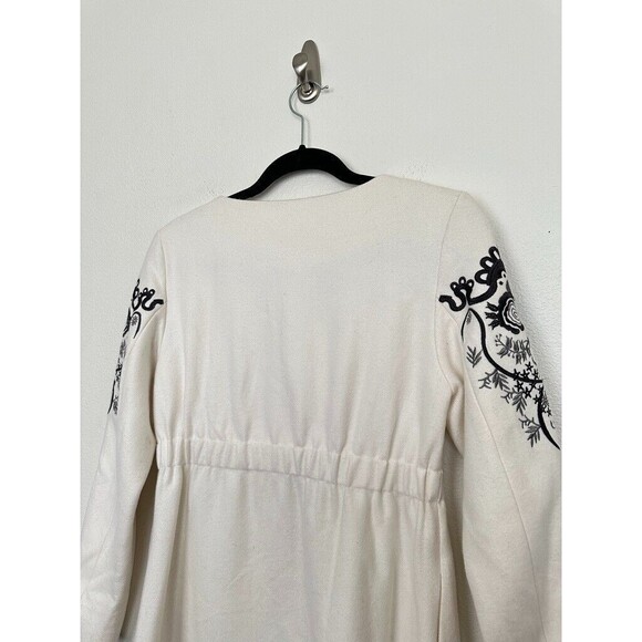 MaxMara Vintage Embroidered Open Front Wool Hook Eye Closure Coat White Women M - Picture 10 of 11